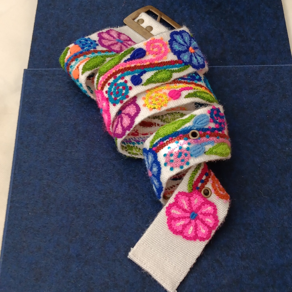FLORAL PERUVIAN EMBROIDERED INKA BELT (NWOT) - Picture 3 of 8